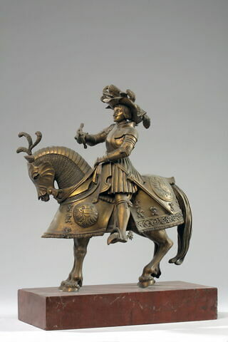 Cavalier en costume (allemand ?) du XVI Eme siècle sur un cheval Carapaconne