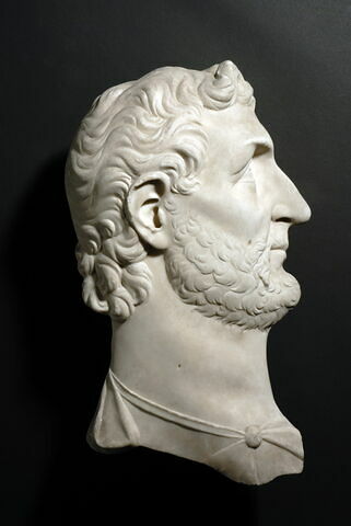 Antonin le Pieux (?) tête nue et barbue à droite