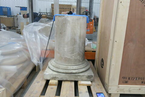 Socle cylindrique