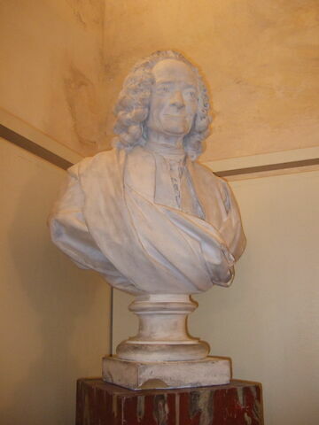 Voltaire d'après le buste de la comédie française
