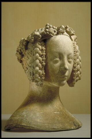 Belle cheminée de Poitiers Jeanne de Boulogne, image 1/4