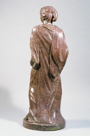 Statue de femme (une muse ?), image 3/4
