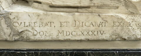 détail inscription © 2022 RMN-Grand Palais (musée du Louvre) / Mathieu Rabeau