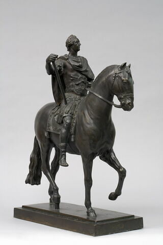 Louis XV à cheval en costume romain, image 8/15