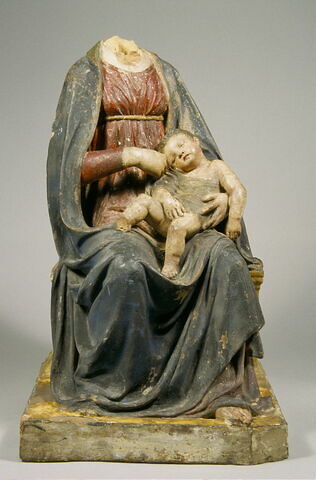 La Vierge assise tenant l'Enfant endormi sur ses genoux, image 1/5