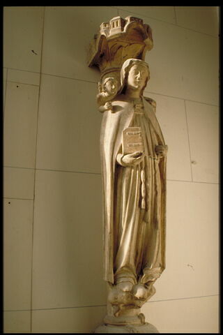 Sainte Geneviève debout sur un dragon accompagnée d'un ange tenant un cierge et d'un diable tenant un soufflet, image 3/6