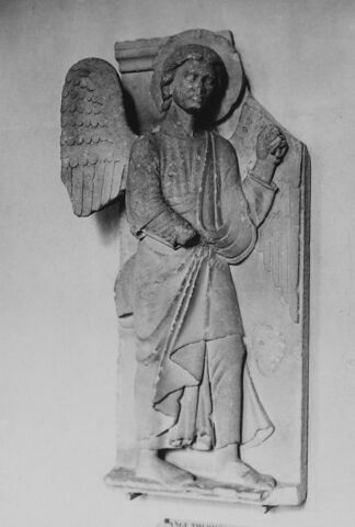 Un ange thuriféraire, image 7/7