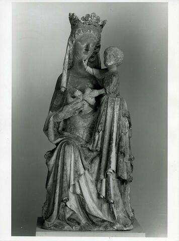 La Vierge assise tenant l'Enfant debout sur son genou, image 12/15