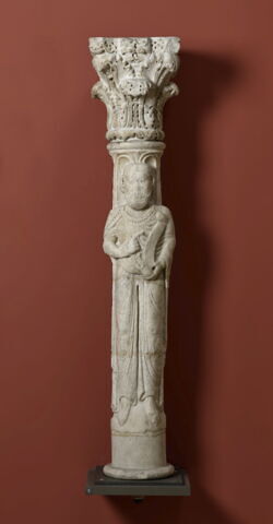 Chapiteau à feuilles d'acanthe, image 2/4