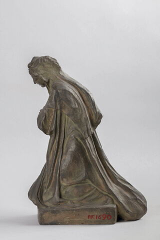 Vierge agenouillée, image 3/5