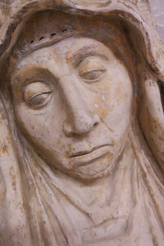 face, recto, avers, avant ; détail © 2018 Musée du Louvre / Sculptures du Moyen Age, de la Renaissance et des temps modernes