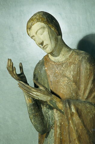 Descente de Croix : saint Jean l'Évangéliste, image 3/4