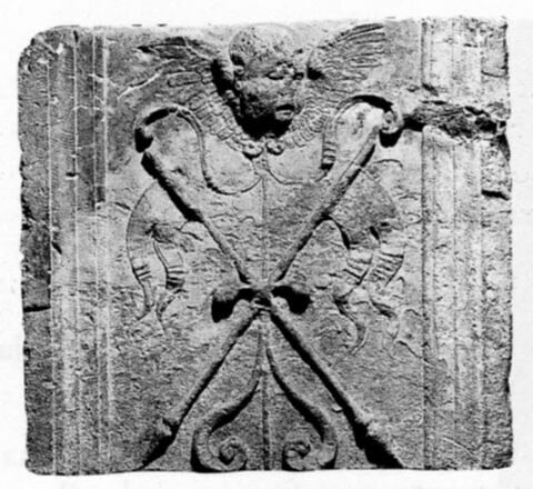 Fragment de pilastre décoré sur trois faces, image 4/4