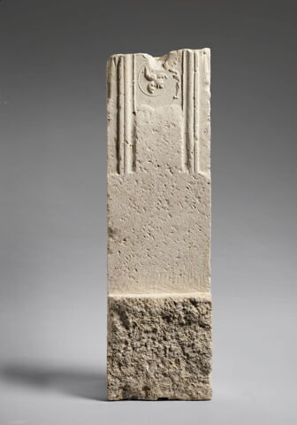 Fragment de pilastre double face, image 2/2