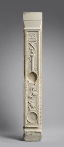 Fragment de pilastre double face, image 2/2