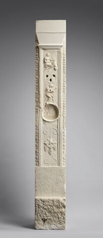 Fragment de pilastre double face, image 2/2