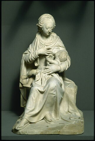 Vierge assise allaitant l'Enfant