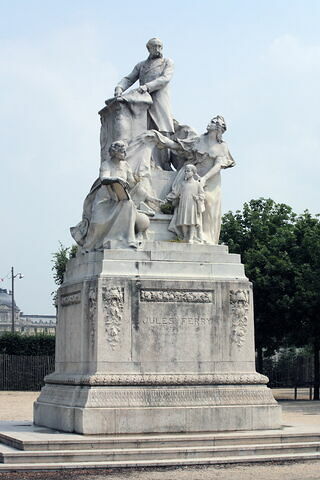 Monument à Jules Ferry, image 2/36