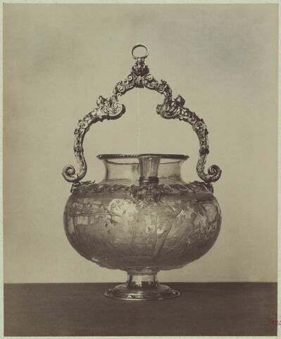 Vase, image 8/11