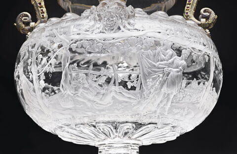 Vase, image 2/15