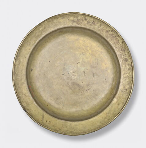 Plat en cuivre doré incrusté d'argent, image 4/7