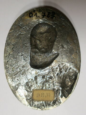 Médaillon ovale : Henri IV, décoré de l'ordre du Saint-Esprit, image 2/3