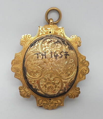 Miniature ovale sur émail dans un cadre en laiton doré : Marie-Thérèse, image 2/2