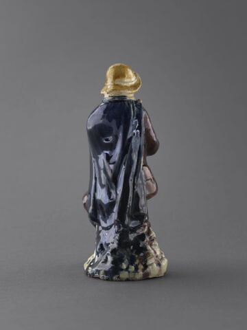 Statuette : Joueur de cornemuse, image 3/8