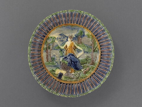 Coupe ronde : Allégorie de la Religion, image 1/6
