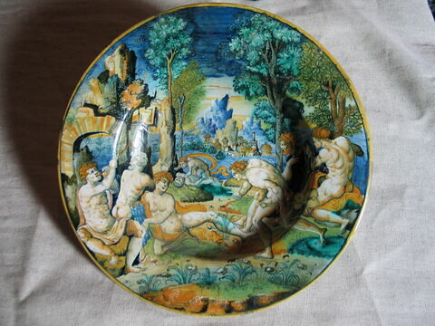 Assiette : Apollon et Marsyas, image 1/2