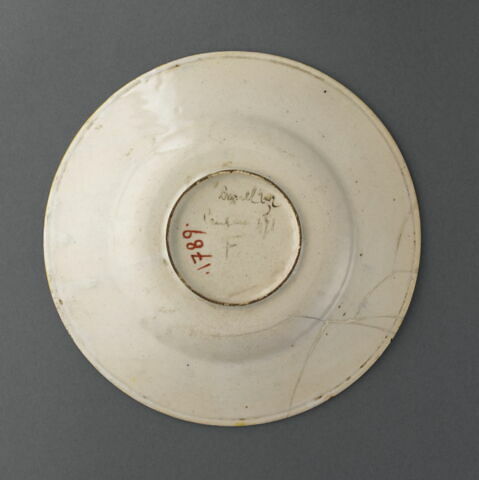 Assiette : décor de trophées, image 5/5