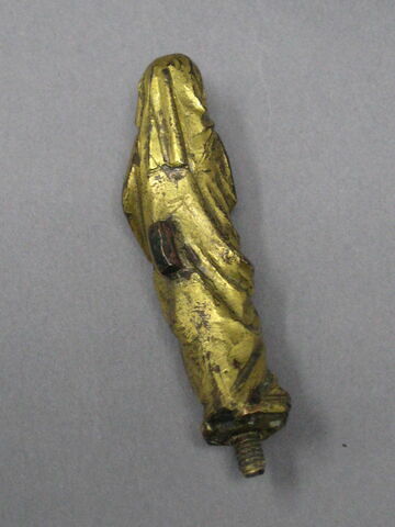 Statuette d'un ensemble de douze provenant d'une châsse : Vierge de Calvaire, image 2/4