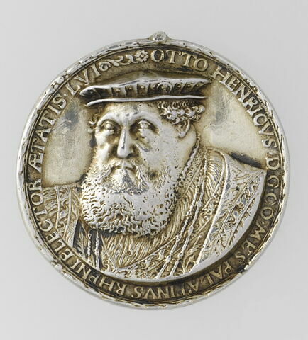 Médaille : l'électeur Othon Henri, comte palatin du Rhin (1502-1559) / armoiries, image 1/3