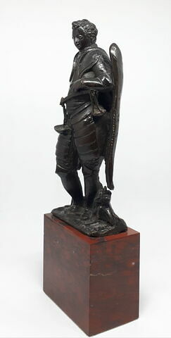 Statuette : saint Michel, image 4/5