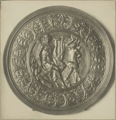 Médaillon : Apollon et Marsyas, image 3/3