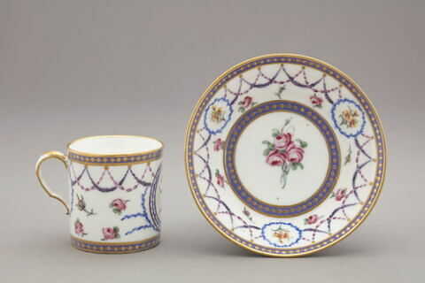 Tasse litron et sa soucoupe, image 1/7