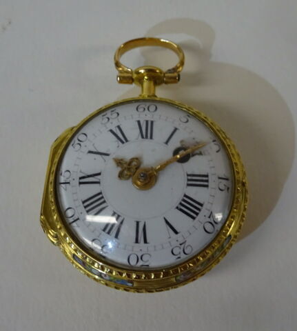 Montre ronde, image 2/8