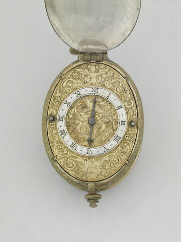 Montre ovale, image 2/13