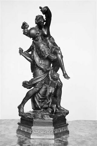 Groupe sculpté : l'enlèvement d'Hélène par Pâris