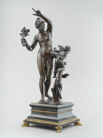 Groupe sculpté : Vénus châtiant l'Amour, image 2/5