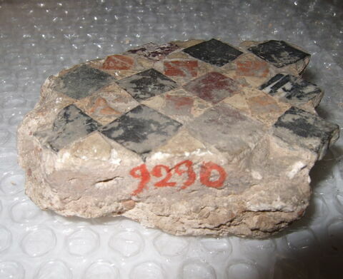 Fragment de mosaïque de pavement d'un ensemble (de OA 9271 à 9292)