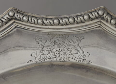 Plat rond (d'une paire), image 5/5
