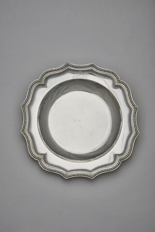 Plat rond (d'une paire)