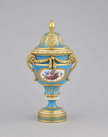 Petit vase Fontanieu, d'une garniture (OA 10939 à OA 10941), image 1/7