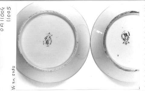 Tasse et soucoupe, d'une paire (OA 11005), image 2/2