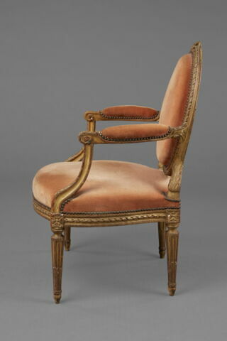 Fauteuil d'une suite de six, image 3/5