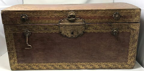 Coffre de voyage rectangulaire aux armes de Marie-Antoinette, dauphine de France (armoiries rapportées), image 5/13