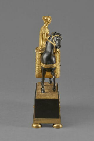 Pendule : laitière à cheval, image 6/8
