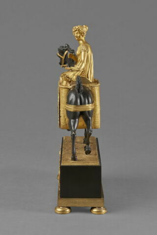 Pendule : laitière à cheval, image 7/8