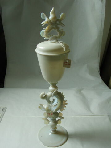 Grand verre couvert, image 2/6